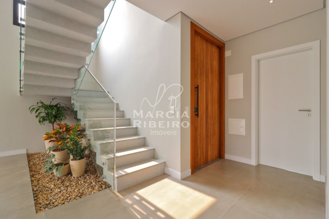 Imagem Casa com 3 Quartos à Venda, 237 m² em Lagoa Da Conceição - Florianópolis