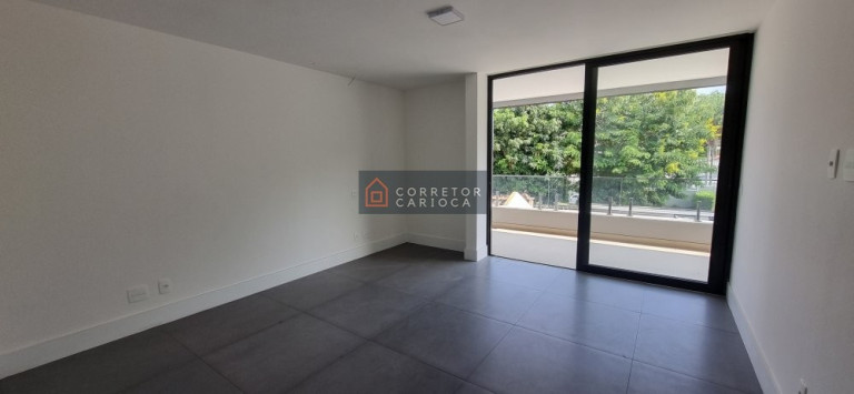 Imagem Casa com 4 Quartos à Venda, 350 m² em Barra Da Tijuca - Rio De Janeiro Imagem Casa com 4 Quartos à Venda, 350 m² em Barra Da Tijuca - Rio De Janeiro