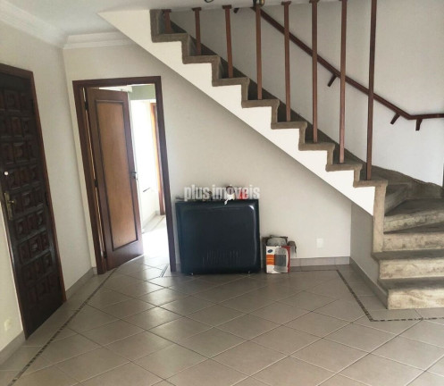 Casa com 3 Quartos à Venda, 162 m² em Mirandópolis - São Paulo