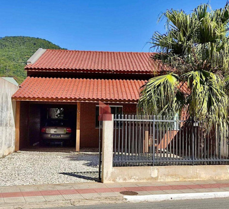 Casa com 2 Quartos à Venda, 110 m² em Fazenda - Itajaí