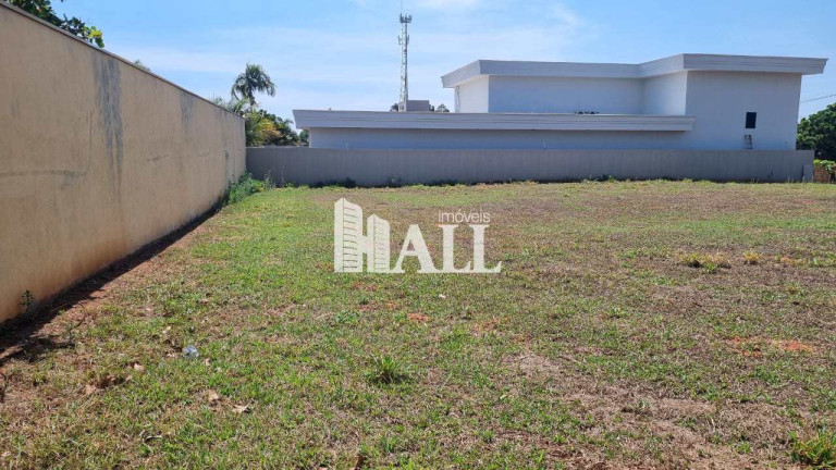 Terreno à Venda, 720 m² em Golden Park Residence - Mirassol