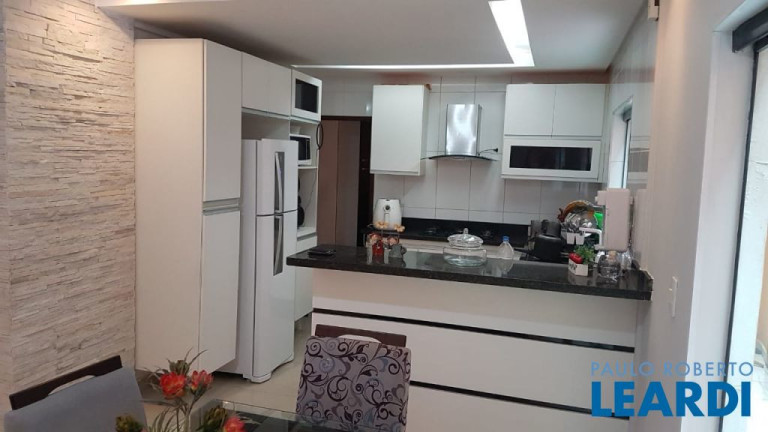 Imagem Sobrado com 3 Quartos à Venda, 201 m² em Vila Linda - Santo André Imagem Sobrado com 3 Quartos à Venda, 201 m² em Vila Linda - Santo André