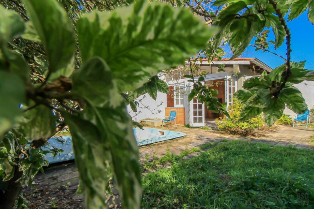 Imagem Imóvel com 3 Quartos à Venda,  em Cavalhada - Porto Alegre