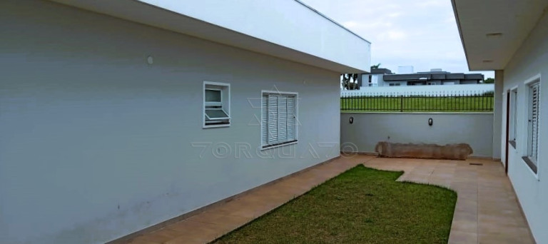 Imagem Casa de Condomínio com 5 Quartos à Venda, 300 m² em Residencial Lago Azul - Engenheiro Coelho