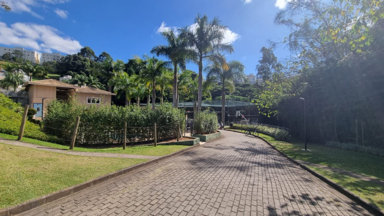Imagem Casa com 3 Quartos à Venda, 330 m² em Jardim Caiapia - Cotia Imagem Casa com 3 Quartos à Venda, 330 m² em Jardim Caiapia - Cotia
