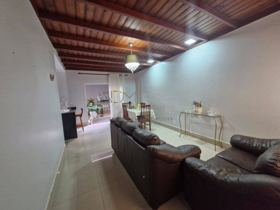 Imagem Casa com 3 Quartos à Venda, 357 m² em Centro - Botucatu Imagem Casa com 3 Quartos à Venda, 357 m² em Centro - Botucatu