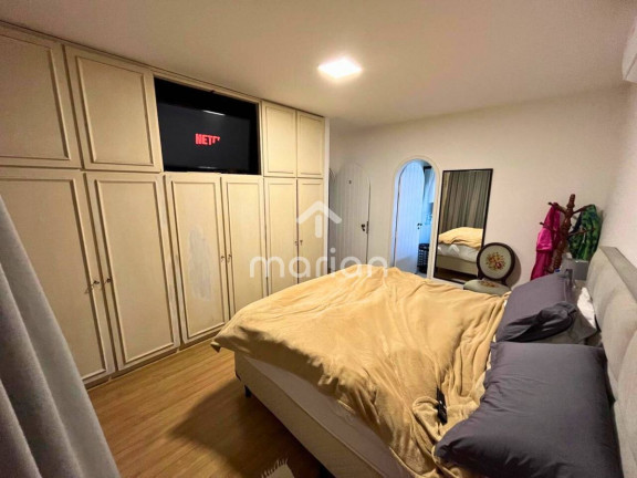 Imagem Sobrado com 6 Quartos à Venda, 450 m² em Centro - Balneário Piçarras Imagem Sobrado com 6 Quartos à Venda, 450 m² em Centro - Balneário Piçarras