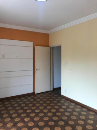 Sobrado com 5 Quartos à Venda, 220 m² em Vila Curuçá - Santo André