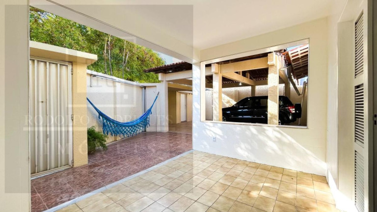 Imagem Casa com 3 Quartos à Venda, 210 m² Imagem Casa com 3 Quartos à Venda, 210 m²