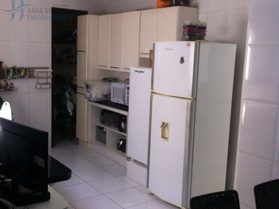 Imagem Casa com 4 Quartos para Alugar ou Temporada, 220 m² em Lagoa Nova - Natal