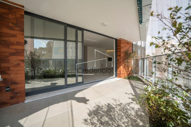 Apartamento com 3 Quartos à Venda, 240 m² em Cabral - Curitiba