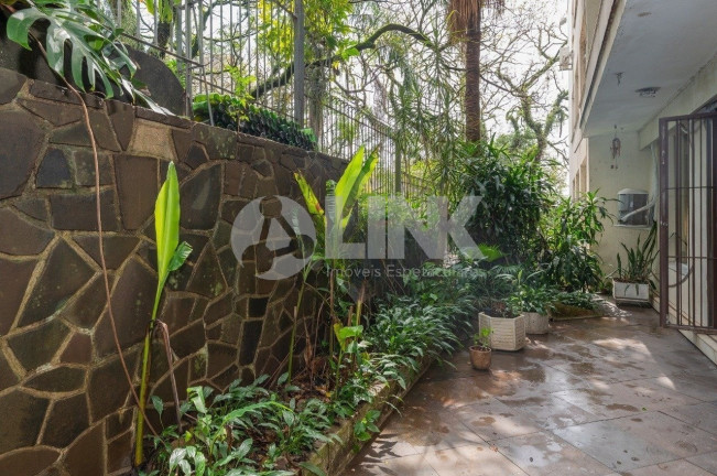 Imagem Apartamento com 3 Quartos à Venda, 126 m² em Moinhos De Vento - Porto Alegre