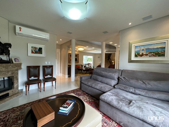 Imagem Casa com 5 Quartos à Venda, 600 m² em Jurerê Internacional - Florianópolis Imagem Casa com 5 Quartos à Venda, 600 m² em Jurerê Internacional - Florianópolis