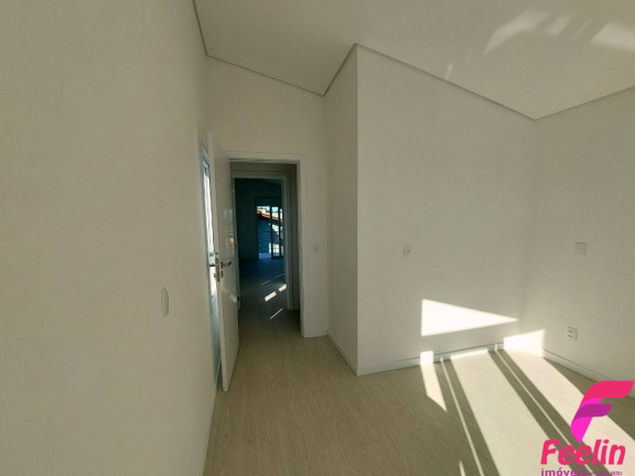Imagem Casa com 3 Quartos à Venda, 131 m² em Campeche - Florianópolis Imagem Casa com 3 Quartos à Venda, 131 m² em Campeche - Florianópolis