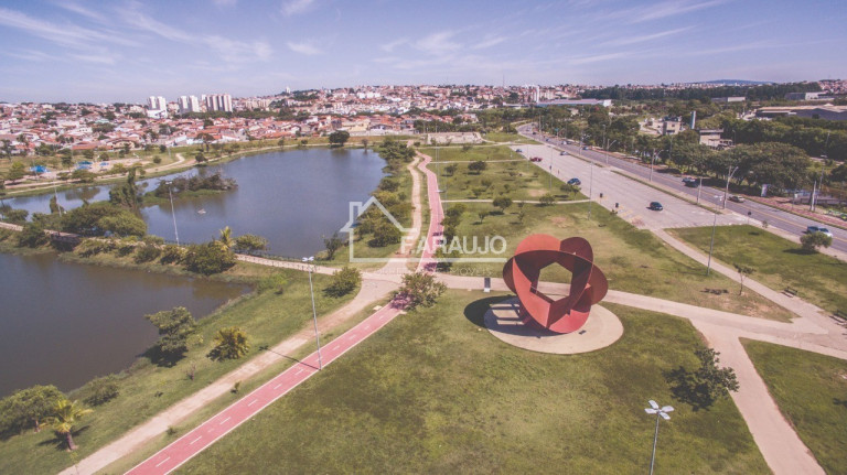 Imagem Terreno à Venda, 5.300 m² em Jardim Leocádia - Sorocaba Imagem Terreno à Venda, 5.300 m² em Jardim Leocádia - Sorocaba
