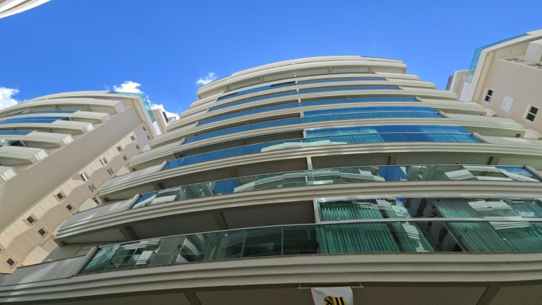 Imagem Apartamento com 3 Quartos à Venda, 317 m² em Centro - Santa Cruz Do Sul Imagem Apartamento com 3 Quartos à Venda, 317 m² em Centro - Santa Cruz Do Sul
