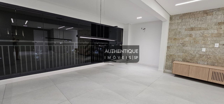 Apartamento com 3 Quartos à Venda, 136 m² em Santo Amaro - São Paulo