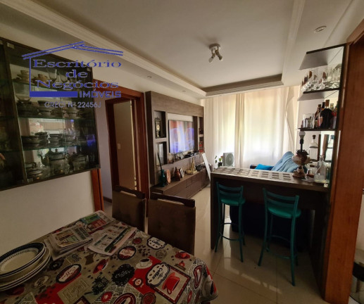Imagem Imóvel com 3 Quartos à Venda, 75 m² em Cristal - Porto Alegre
