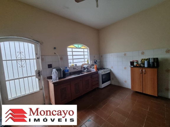 Imagem Casa com 4 Quartos à Venda, 360 m² em Jardim Britânia - Caraguatatuba Imagem Casa com 4 Quartos à Venda, 360 m² em Jardim Britânia - Caraguatatuba