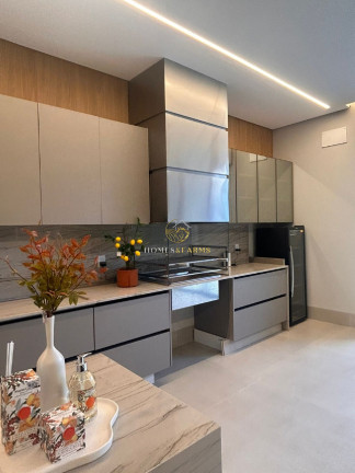 Imagem Casa com 4 Quartos à Venda, 300 m² em Jardins Itália - Goiânia Imagem Casa com 4 Quartos à Venda, 300 m² em Jardins Itália - Goiânia