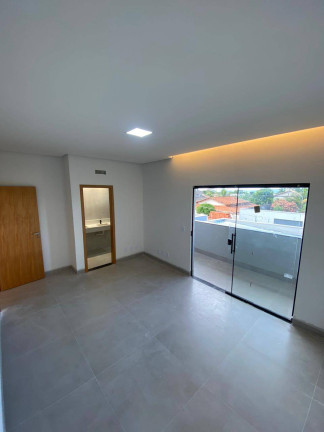 Imagem Casa com 3 Quartos à Venda, 183 m² em Jardim Presidente - Goiânia Imagem Casa com 3 Quartos à Venda, 183 m² em Jardim Presidente - Goiânia