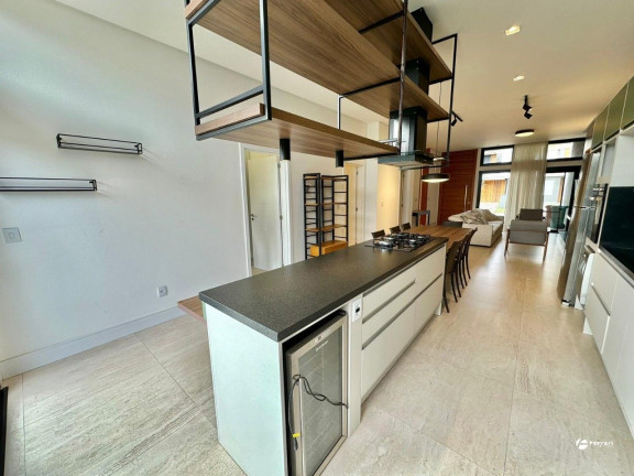 Imagem Casa de Condomínio com 4 Quartos à Venda, 160 m² em Centro - Xangri-lá