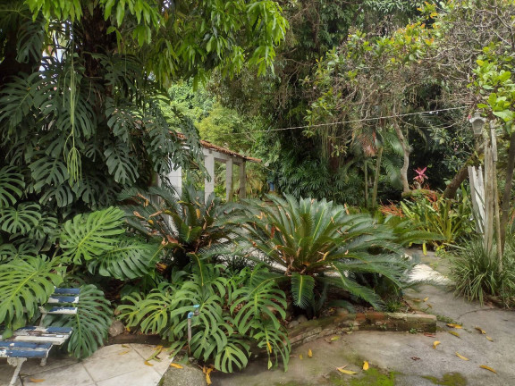 Imagem Terreno à Venda, em Niterói Imagem Terreno à Venda, em Niterói
