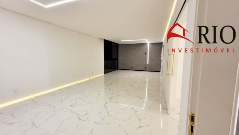 Imagem Casa com 5 Quartos à Venda, 1.485 m² em Barra Da Tijuca - Rio De Janeiro Imagem Casa com 5 Quartos à Venda, 1.485 m² em Barra Da Tijuca - Rio De Janeiro