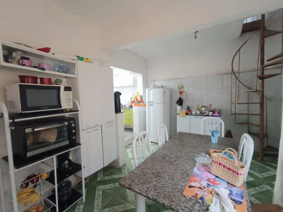 Imagem Casa com 4 Quartos à Venda, 55 m²