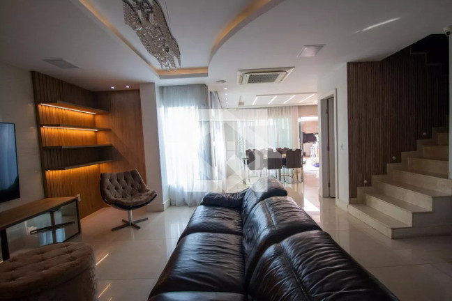 Imagem Casa com 4 Quartos à Venda, 350 m² em Vargem Grande - Rio De Janeiro