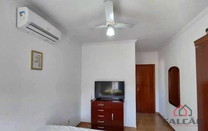 Imagem Casa com 4 Quartos à Venda, 286 m² em Canto Do Forte - Praia Grande Imagem Casa com 4 Quartos à Venda, 286 m² em Canto Do Forte - Praia Grande