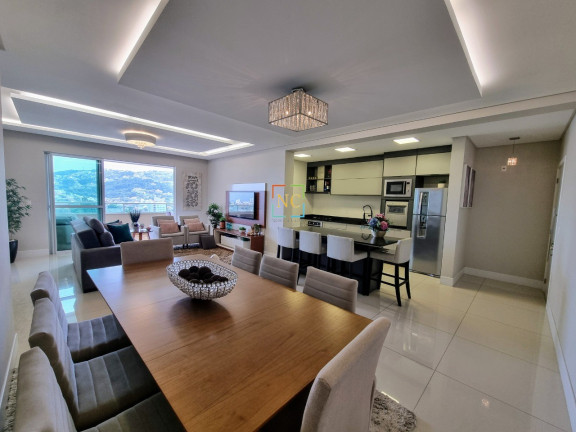 Apartamento com 3 Quartos à Venda, 147 m² em Floresta - São José