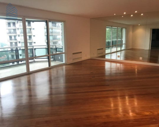 Imóvel com 4 Quartos para Alugar, 338 m² em Alto Da Boa Vista - São Paulo