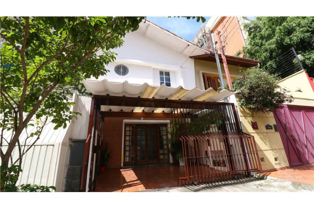 Imagem Casa com 4 Quartos à Venda, em Chácara Santo Antônio (zona Sul) - São Paulo Imagem Casa com 4 Quartos à Venda, em Chácara Santo Antônio (zona Sul) - São Paulo