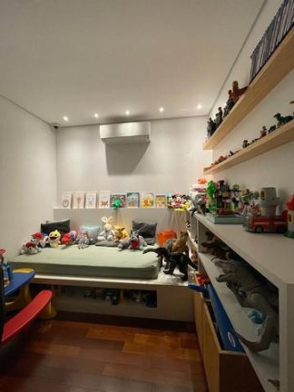 Imagem Casa com 3 Quartos à Venda, 260 m² em Tamboré - Santana De Parnaíba Imagem Casa com 3 Quartos à Venda, 260 m² em Tamboré - Santana De Parnaíba