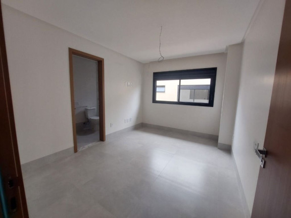 Imagem Sobrado com 4 Quartos à Venda, 213 m² em Jardins Barcelona - Senador Canedo