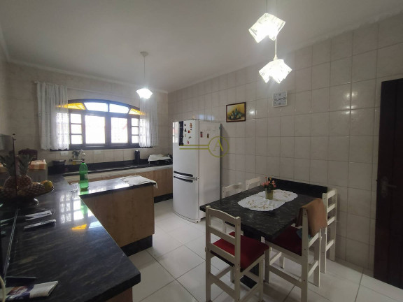 Imagem Casa com 3 Quartos à Venda, 360 m² em Balneário Stella Maris - Peruíbe Imagem Casa com 3 Quartos à Venda, 360 m² em Balneário Stella Maris - Peruíbe