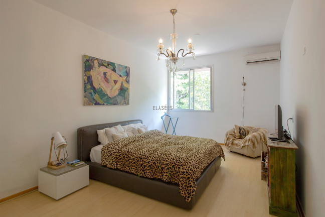 Imagem Sobrado com 3 Quartos à Venda, 401 m² em Jardim Guedala - São Paulo