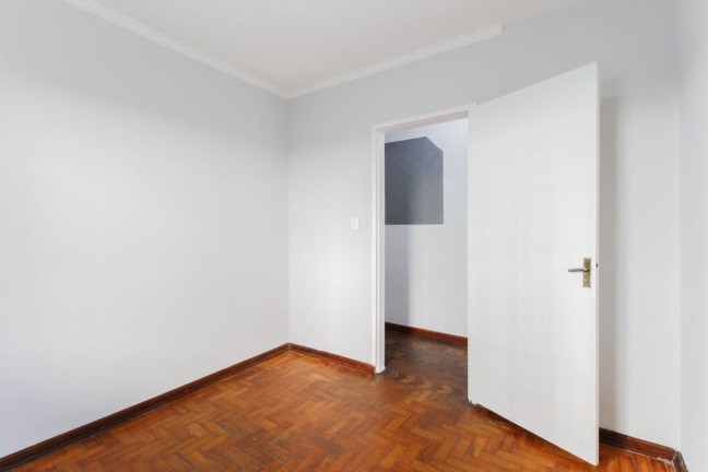 Imagem Imóvel com 5 Quartos à Venda, em Vila Antonieta - São Paulo Imagem Imóvel com 5 Quartos à Venda, em Vila Antonieta - São Paulo