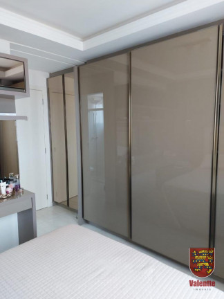 Imagem Apartamento com 3 Quartos à Venda, 108 m² em Barreiros - São José