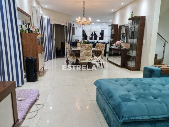 Imagem Casa com 3 Quartos à Venda, 320 m² em Granja Caiapiá - Cotia Imagem Casa com 3 Quartos à Venda, 320 m² em Granja Caiapiá - Cotia