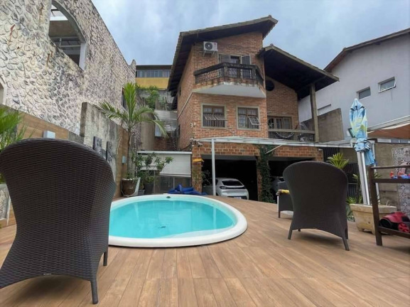 Imagem Casa com 3 Quartos à Venda, 180 m² em Jardim Semiramis - Cotia