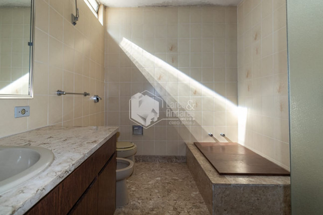 Imagem Sobrado com 5 Quartos à Venda, 209 m² em Moema - São Paulo Imagem Sobrado com 5 Quartos à Venda, 209 m² em Moema - São Paulo