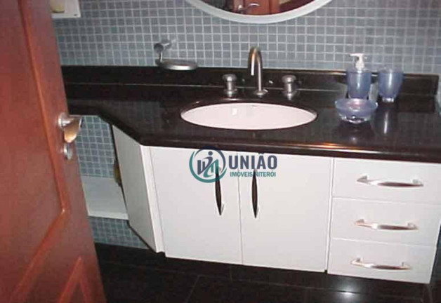 Imagem Casa com 4 Quartos à Venda, 551 m² em Itaipu - Niterói Imagem Casa com 4 Quartos à Venda, 551 m² em Itaipu - Niterói