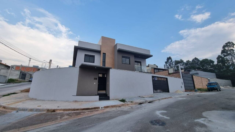 Imagem Casa com 3 Quartos à Venda, 204 m² em Laranjeiras - Caieiras Imagem Casa com 3 Quartos à Venda, 204 m² em Laranjeiras - Caieiras