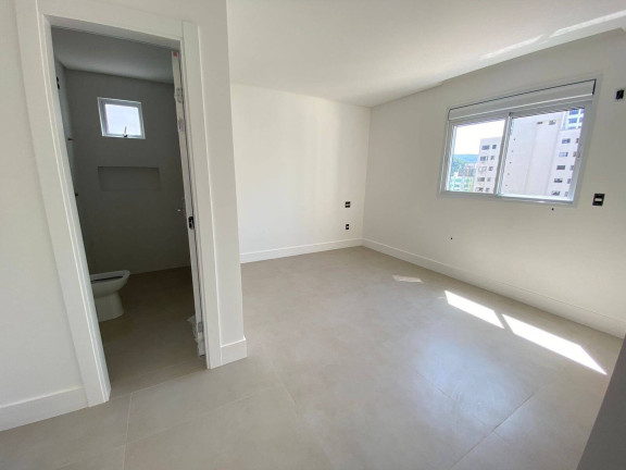 Imagem Apartamento com 3 Quartos à Venda, 125 m² em Centro - Balneário Camboriú