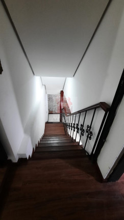 Imagem Casa com 3 Quartos à Venda, 240 m² em Ipanema - Porto Alegre Imagem Casa com 3 Quartos à Venda, 240 m² em Ipanema - Porto Alegre