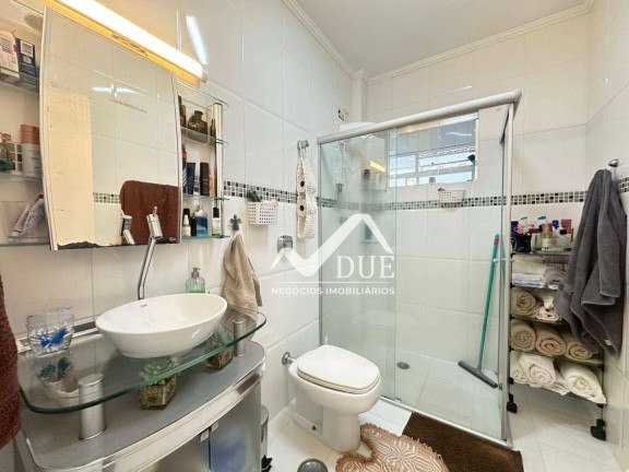 Imagem Apartamento com 3 Quartos à Venda, 110 m² em Embaré - Santos