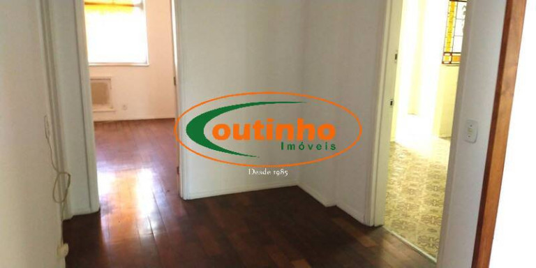 Imagem Apartamento com 4 Quartos à Venda, 125 m² em Tijuca - Rio De Janeiro Imagem Apartamento com 4 Quartos à Venda, 125 m² em Tijuca - Rio De Janeiro