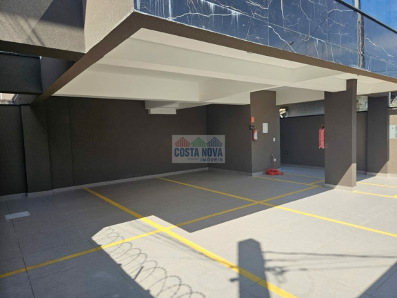 Casa com 2 Quartos à Venda, 56 m²